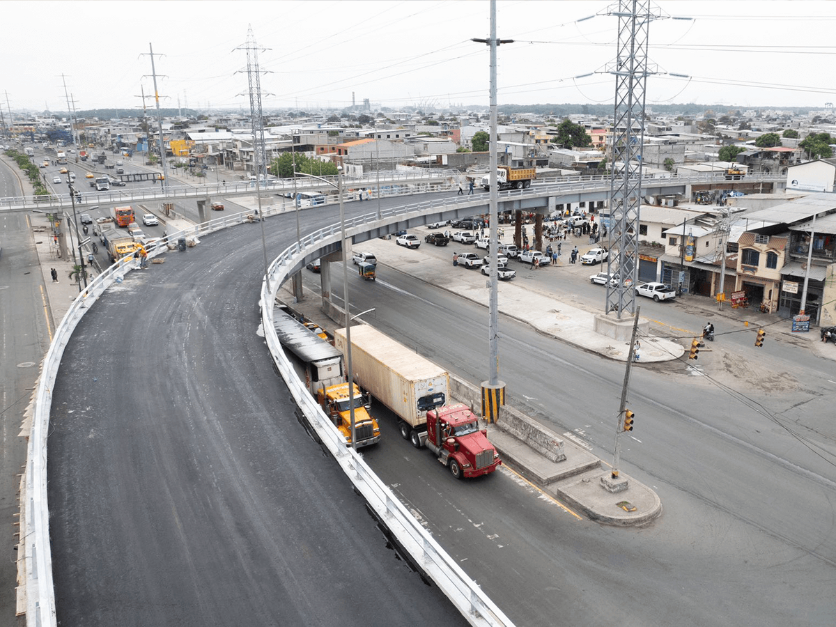 WEB La Perimetral está al borde del caos