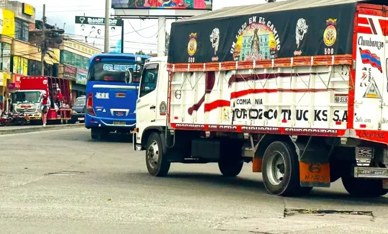 Transporte público y comercial espera estudio de su vida Eutil en Ecuador.