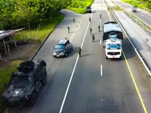 Además de los convoyes eficientes, el control policial es necesario