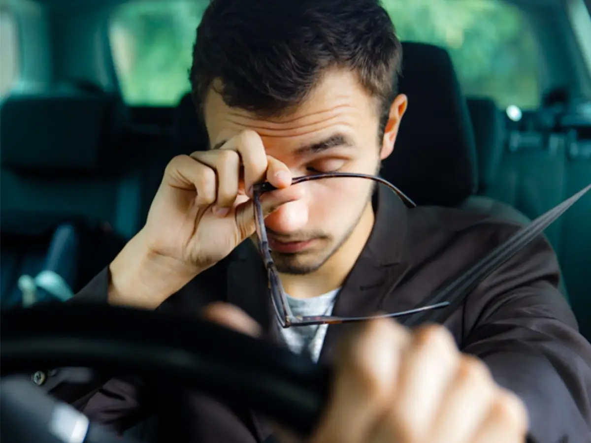 Los microsueños son peligrosos al conducir