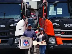 Rolando Caza con su experiencia de profesional prefiere camiones Scania