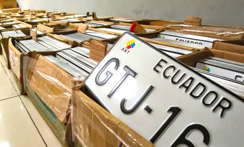 Nuevo modelo de placas para vehículos
