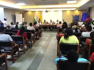 Transportistas declaran persona no grata al Gobernador