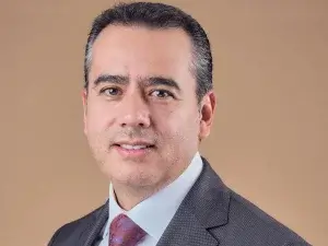 Dr. Genaro Baldeon, presidente ejecutivo de AEADE.