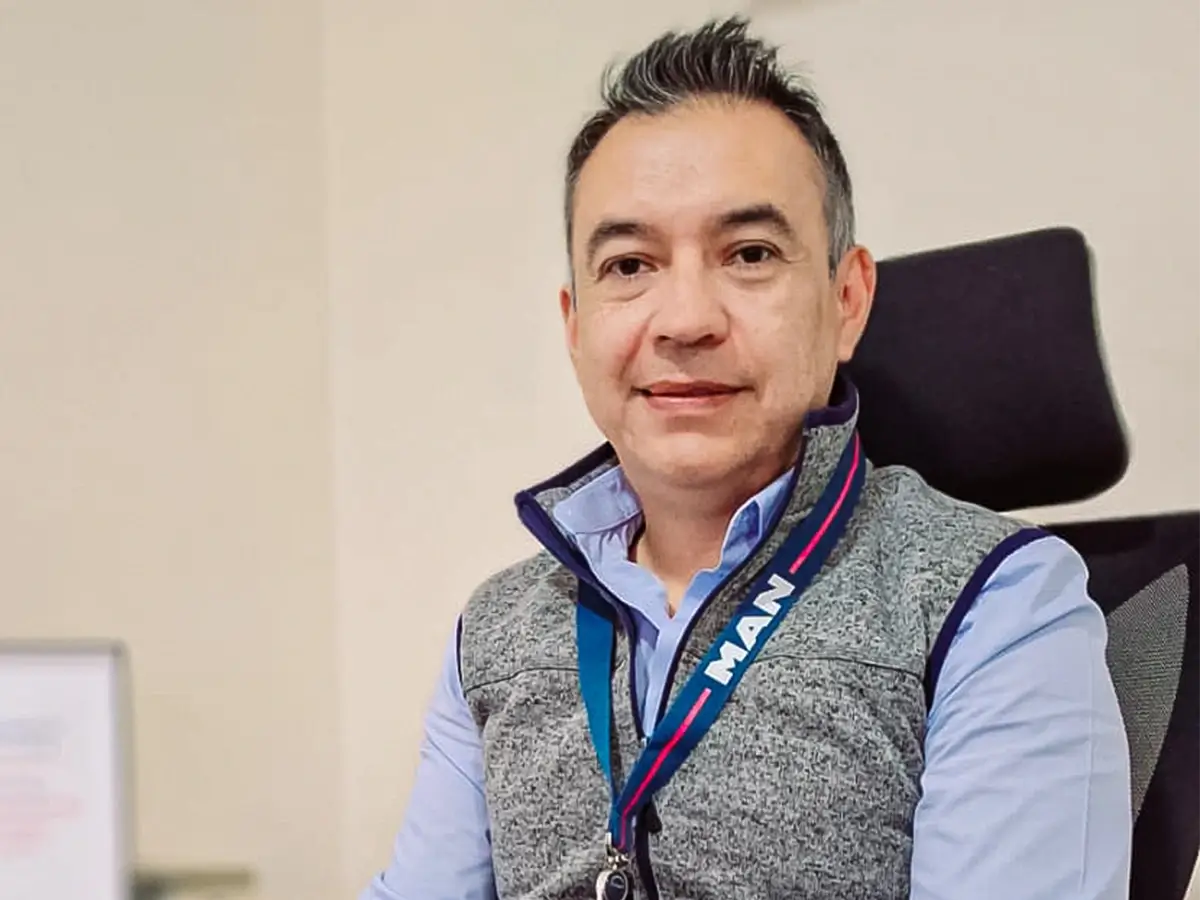 Econ. Raul Andrés Gómez, gerente comercial de Neocamiones