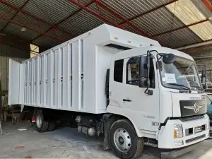 Un tipo de furgón elaborado en Ecuador