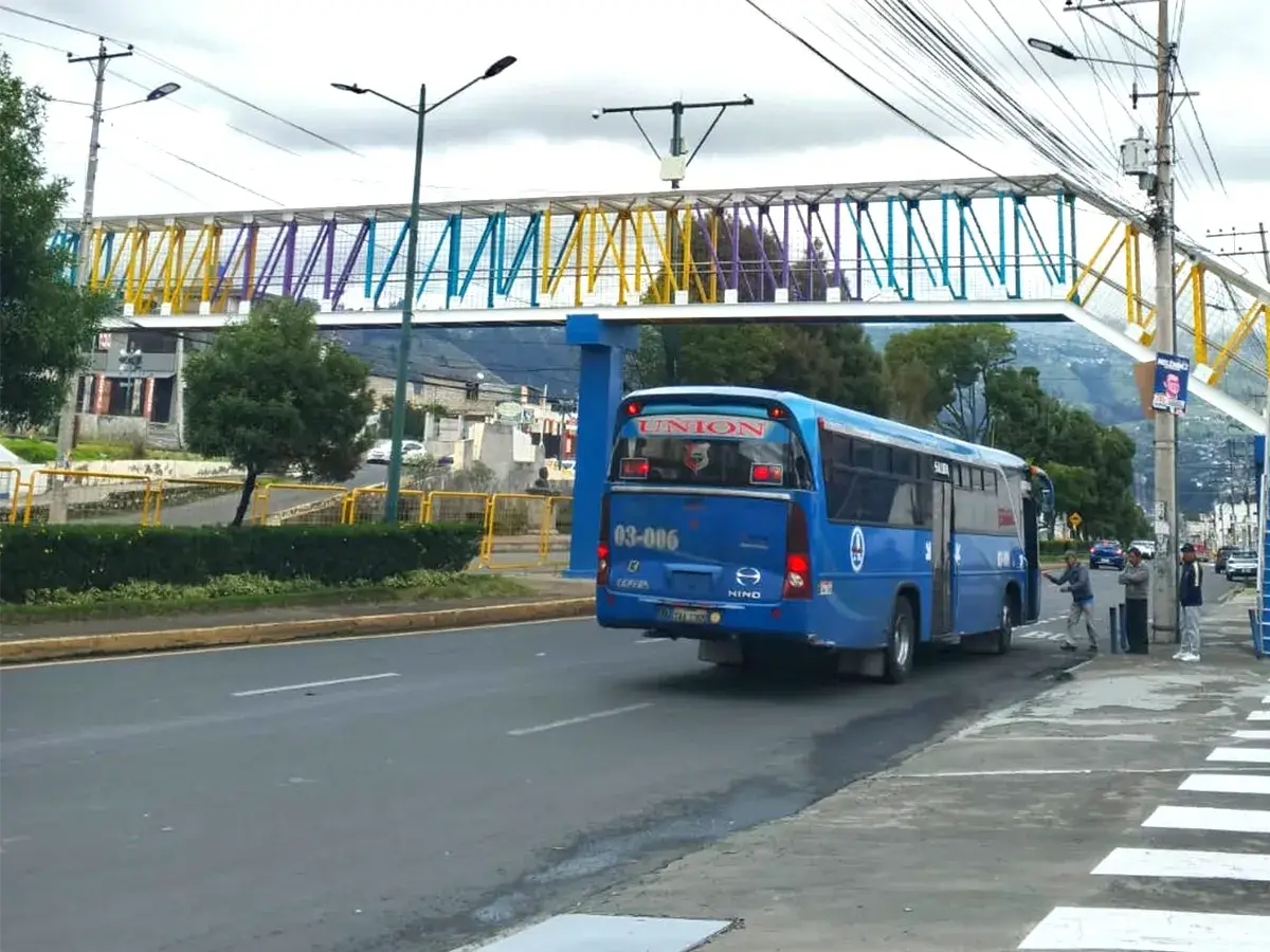 Puentes Peatonales de Av. Bolivariana