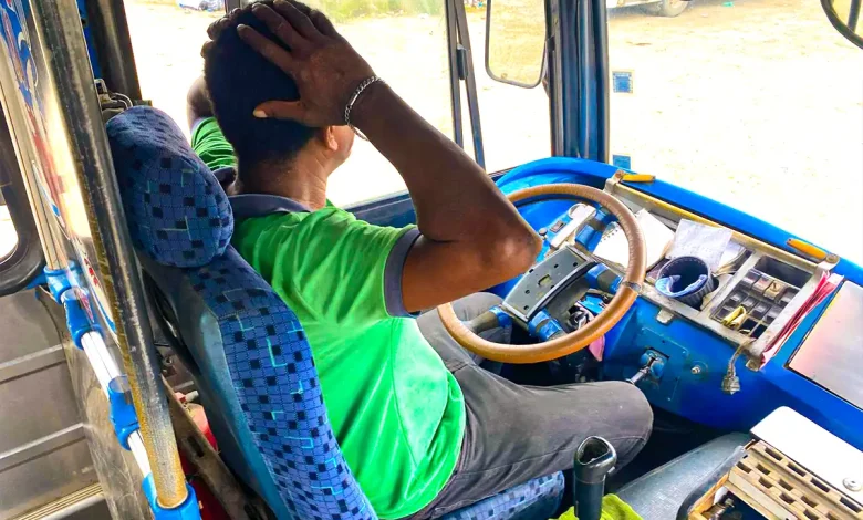 Conductor urbano preocupado afecta su salud mental