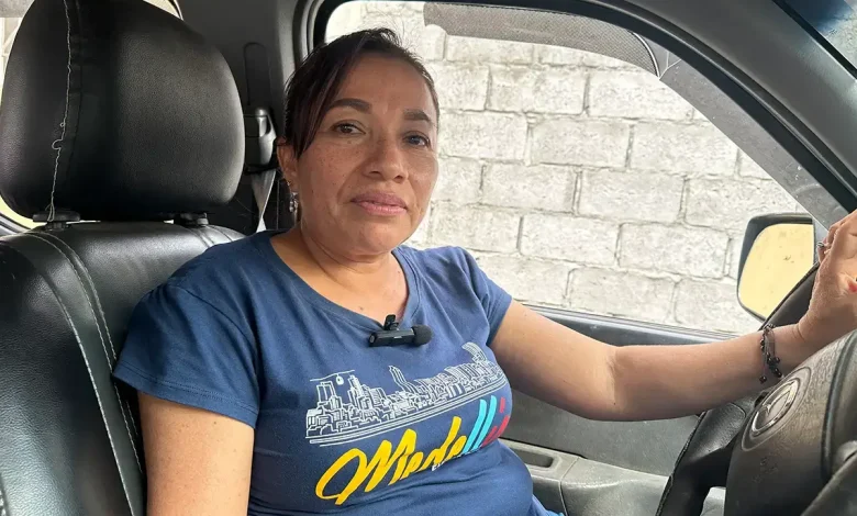Elizabeth Vallejo, mujer conductora profesional