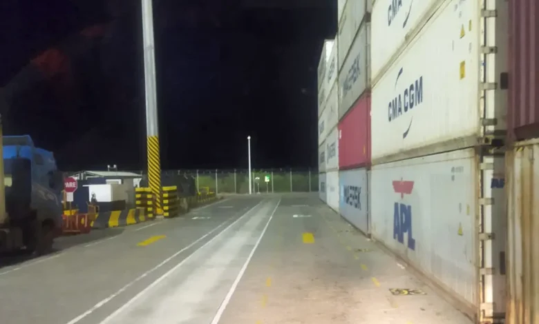 Calle inerior de Puerto marítimo Naportec