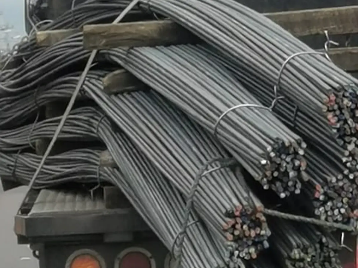 Camión cargado con guia de remision