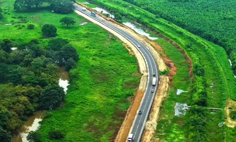 Vía E25 que pasa por Babahoyo