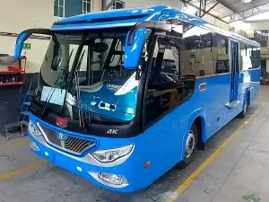 Bus de Transplaneta fabricado por IMETAM