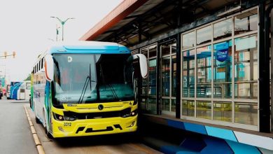 Bus distintivo de la Troncal 4 de Metrovía