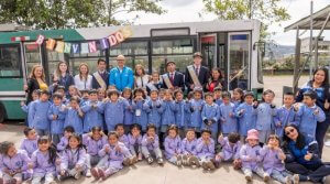 Trolebus donado para biblioteca