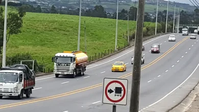 Vehículos en vía Panamericana