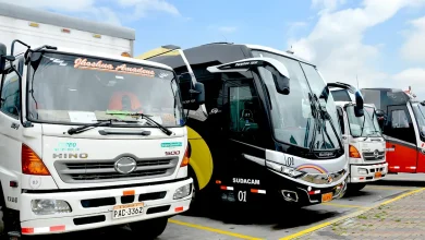 Buses y camiones de servicio público