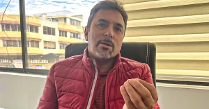 Nixon Granda transportista lojano.