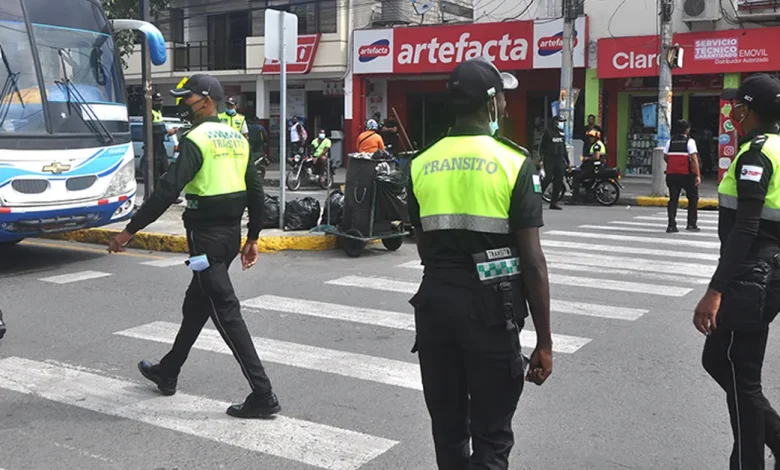 Agentes de tránsito de Esmeraldas