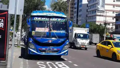 Bus urbano de Quito.jpg