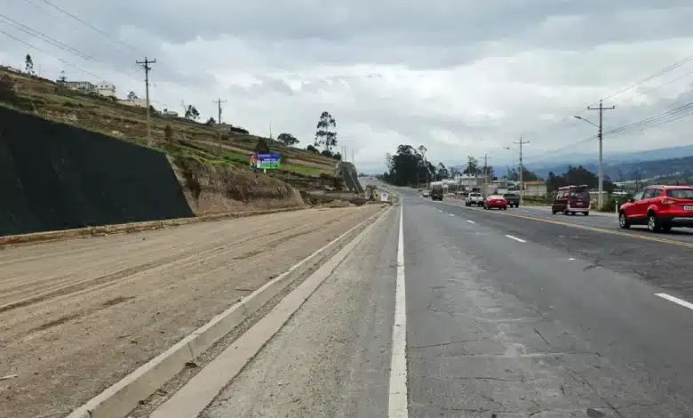 Avanza ampliación via Yambo-Ambato