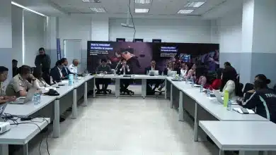 Alguna de las frecuentes reuniones de la ANT