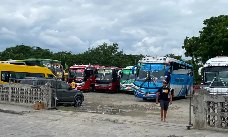 Buses interproviciales en Atacames