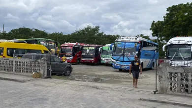 Buses con turistas llegan a Atacames de distintos cantones